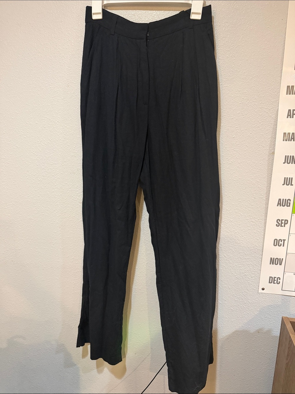 A&F alone tailored pant